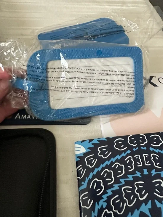 Branded Travel Accessory Set with Blue Nylon Drawstring Back Pack - Picture 13 of 13